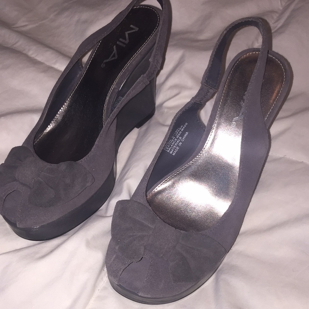 Women’s shoes